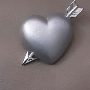 HEART BROUCH